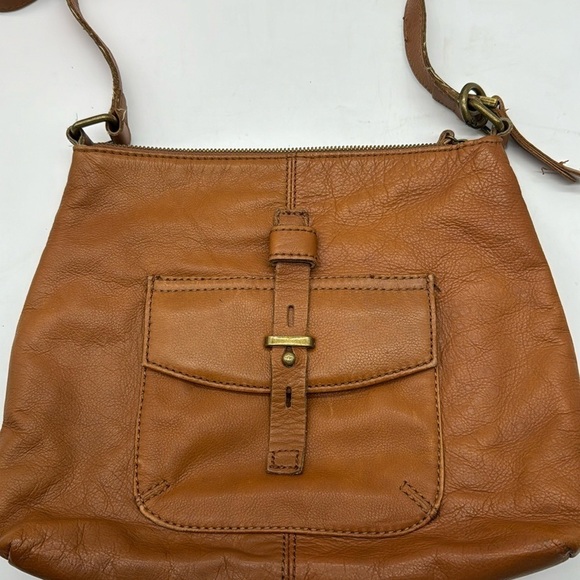 Lucky Brand Handbags - Lucky Brand Carmel Color Crossbody Leather Bag BRN7010C